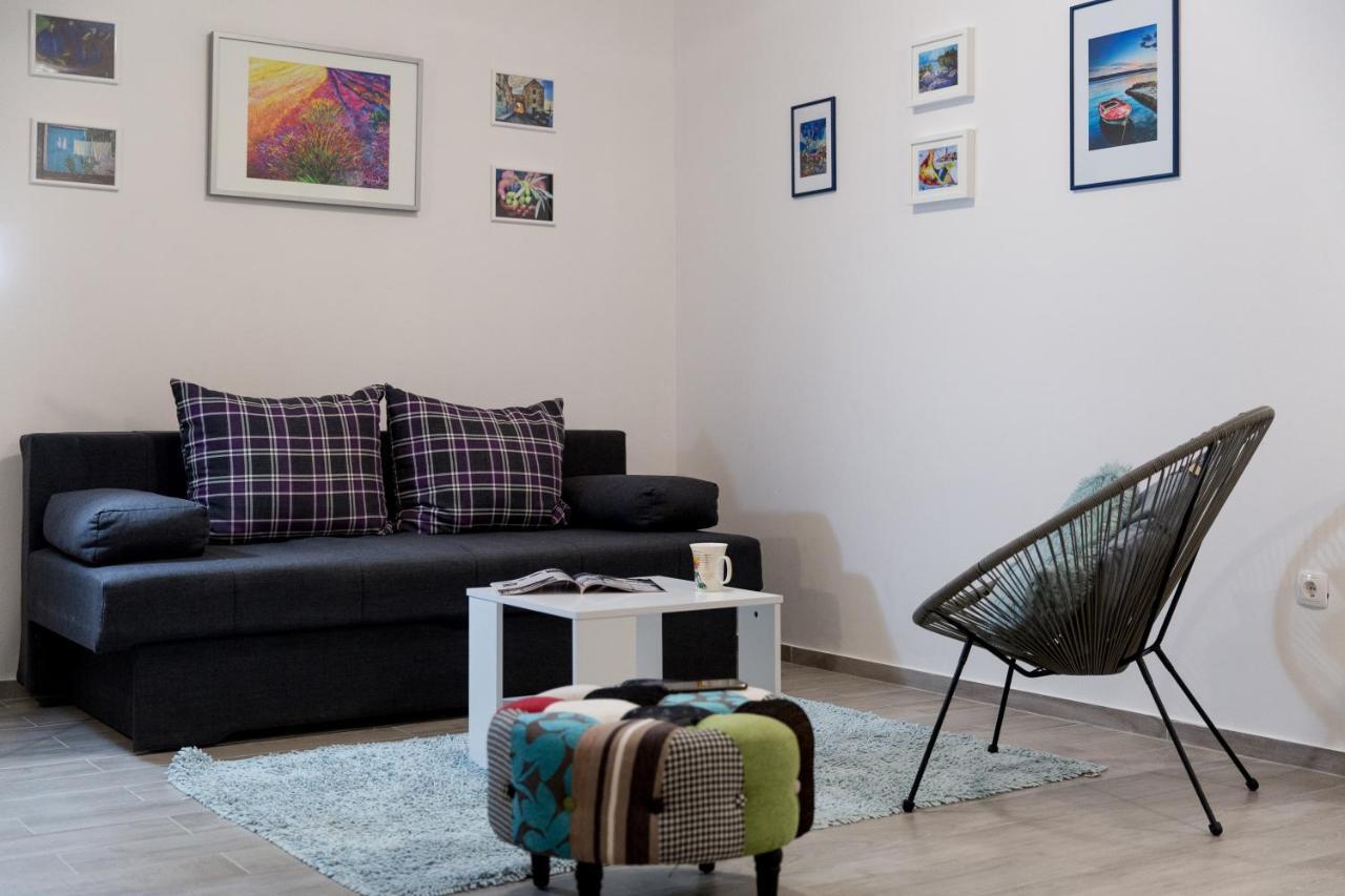 Maiv Residence - Family & Designer Suites Рогозница Стая снимка